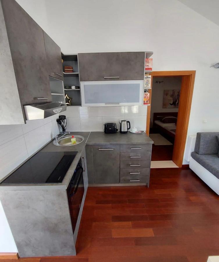 Apartments Daniela コルチュラ エクステリア 写真